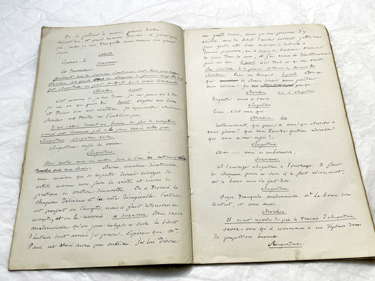 Late 19th - 32-Page French handwritten theater manuscript – Original play with dialogues and author revisionst - Vintage Handwritten Theatre