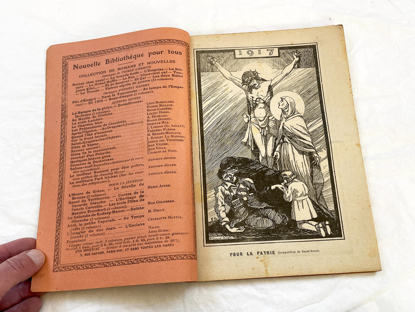 1910s - 1917 Almanac Pèlerin - Vintage French Catholic Publication - World War One Era History - Rare Collectible Booklet