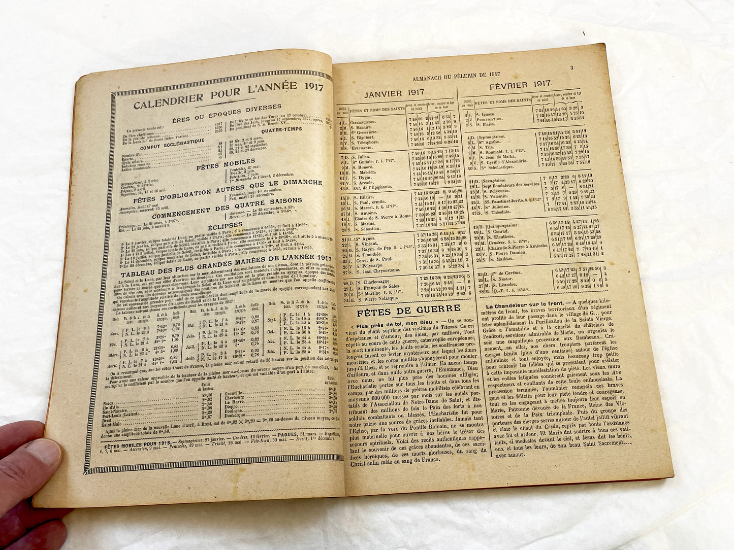 1910s - 1917 Almanac Pèlerin - Vintage French Catholic Publication - World War One Era History - Rare Collectible Booklet