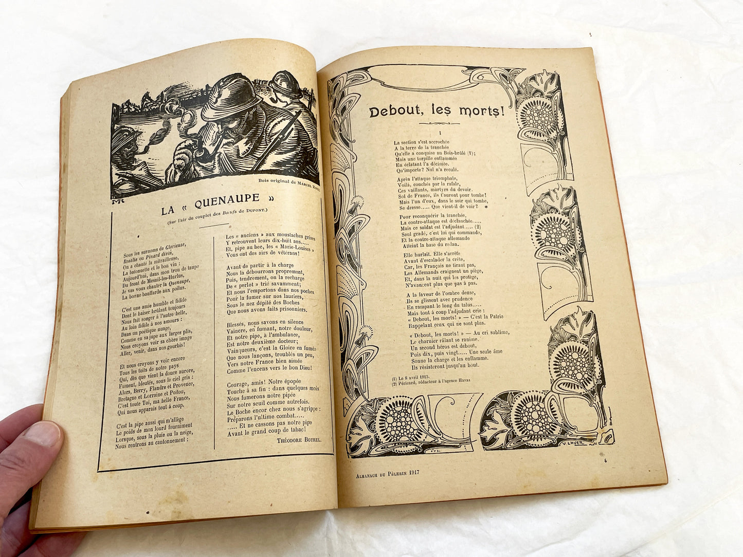 1910s - 1917 Almanac Pèlerin - Vintage French Catholic Publication - World War One Era History - Rare Collectible Booklet