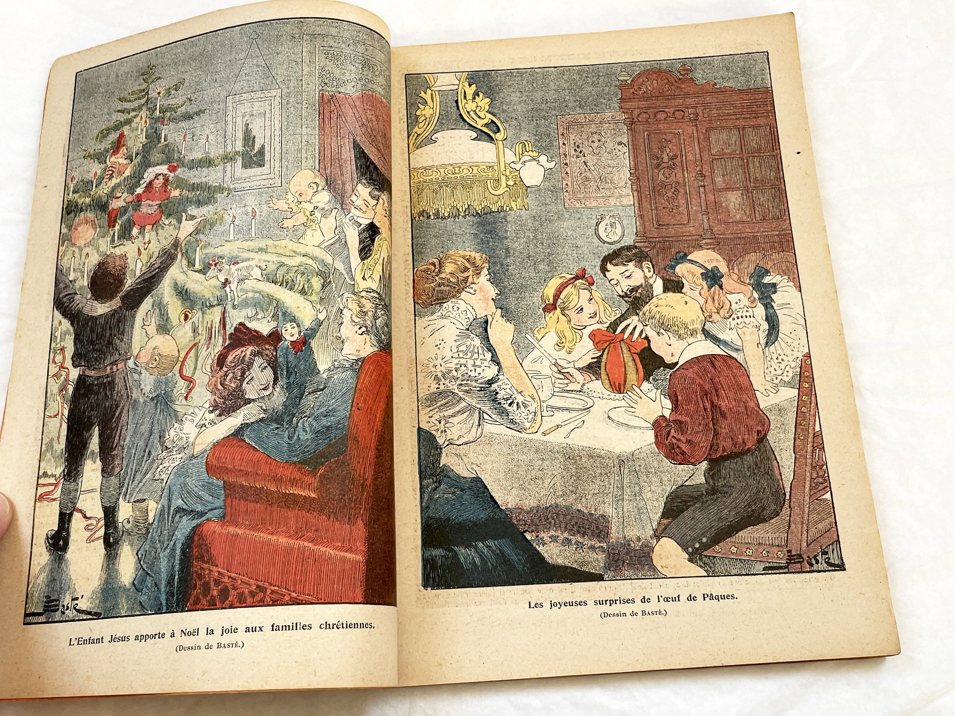 1910s - Vintage Catholic French Almanac 1912 - Beautifully Illustrated Religious Annual Book - Antique Christian Morality Tales