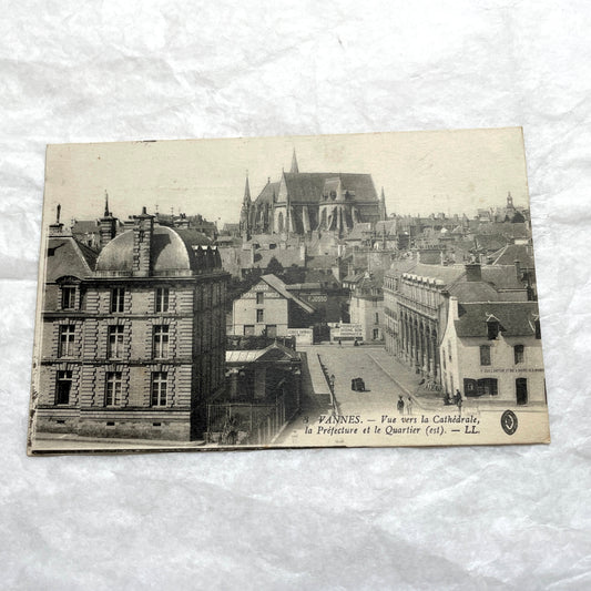 Lot of six 1910s vintage French city view postcards, featuring European architecture and urban landscapes.