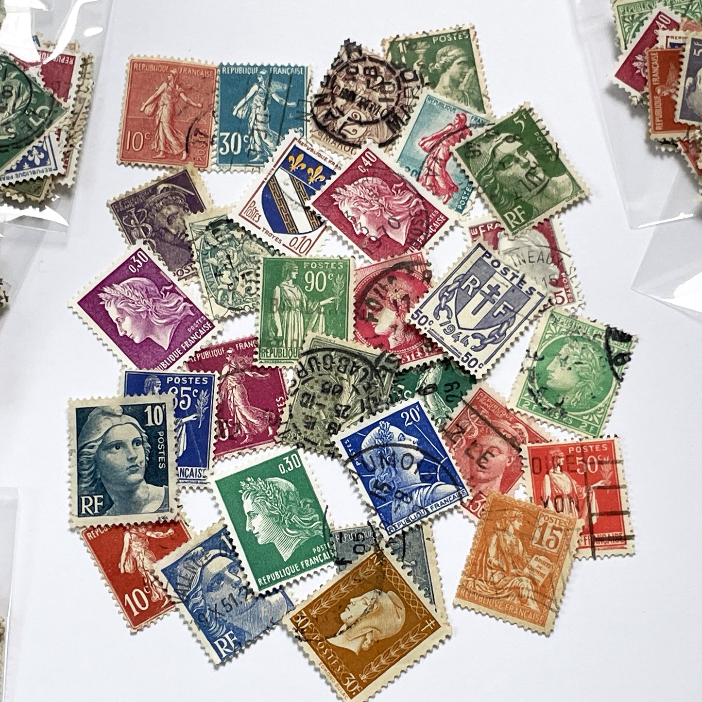 Lot of 30 Vintage French Postage Stamps – 1900s–1960s – Marianne, Sower, Coat of Arms, and Classical Designs