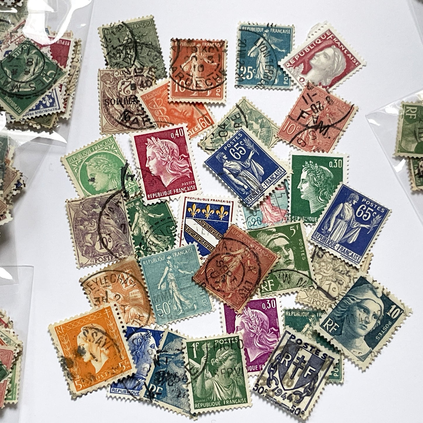Lot of 30 Vintage French Postage Stamps – 1900s–1960s – Marianne, Sower, Coat of Arms, and Classical Designs