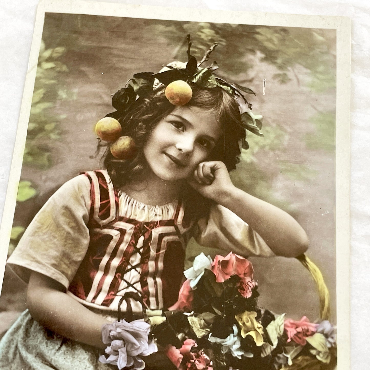 1910s - Antique Postcard Young Girl Flower Basket - French Sentiment 'Que Mes Fleurs Puissent Vous Charmer' - Collectible Ephemera.