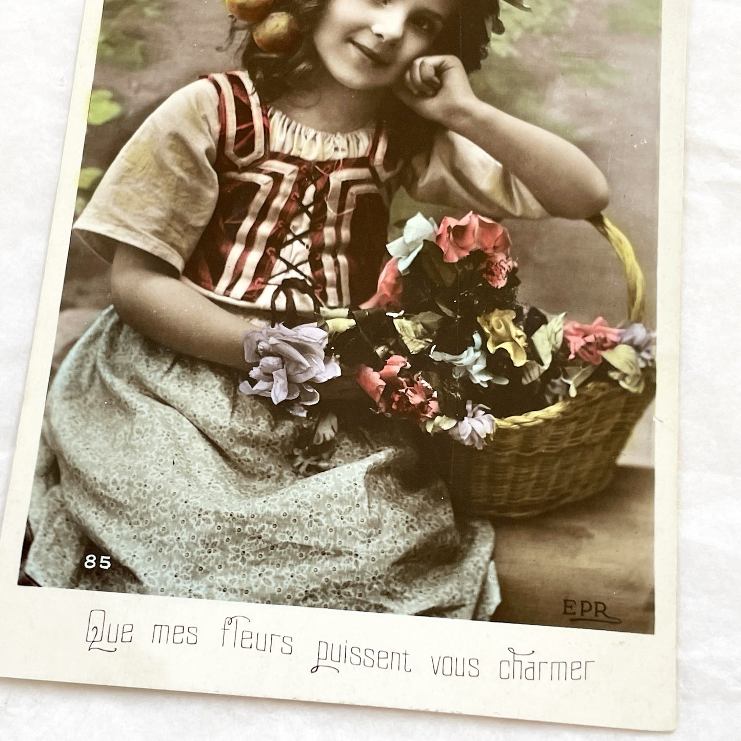 1910s - Antique Postcard Young Girl Flower Basket - French Sentiment 'Que Mes Fleurs Puissent Vous Charmer' - Collectible Ephemera.