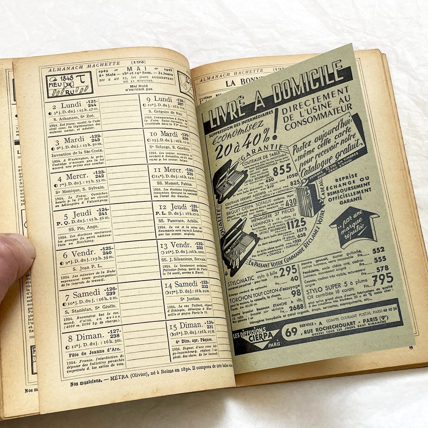 1940s – 300 Pages - Almanach Hachette – Vintage French illustrated almanac – Practical life & advertising encyclopedia