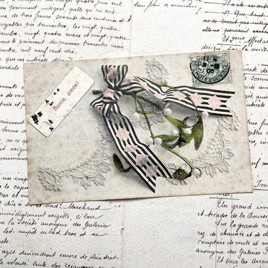1900s - French New Year Postcard - Belle Epoque Mistletoe & Ribbon Design - Embossed Lace Greeting Card - Antique Ephemera Collectible
