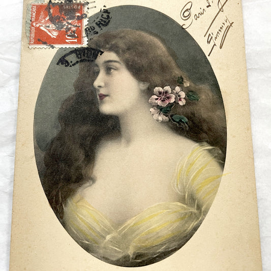 1910s - French Vintage Postcard - Art Nouveau Woman Portrait - Heureuse Année Greeting - Paris January 1911 Mail - Collectible Ephemera