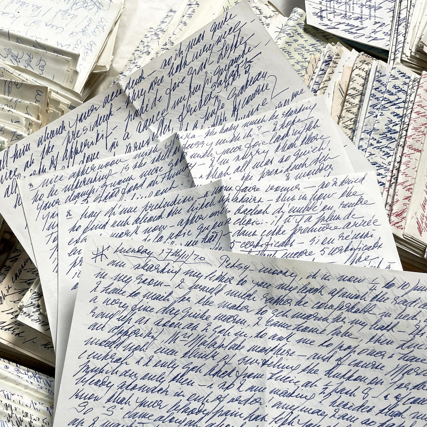 1960s - English correspondence from France – Set of 15+ sheets (30 pages) – Handwritten romantic letters – Vintage letters on paper
