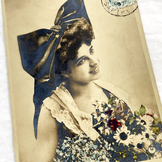 1900s - Vintage French Alsace Postcard - Hand-Colored Woman in Traditional Costume - Patriotic Poem - Early 20th Century Ephemera Art