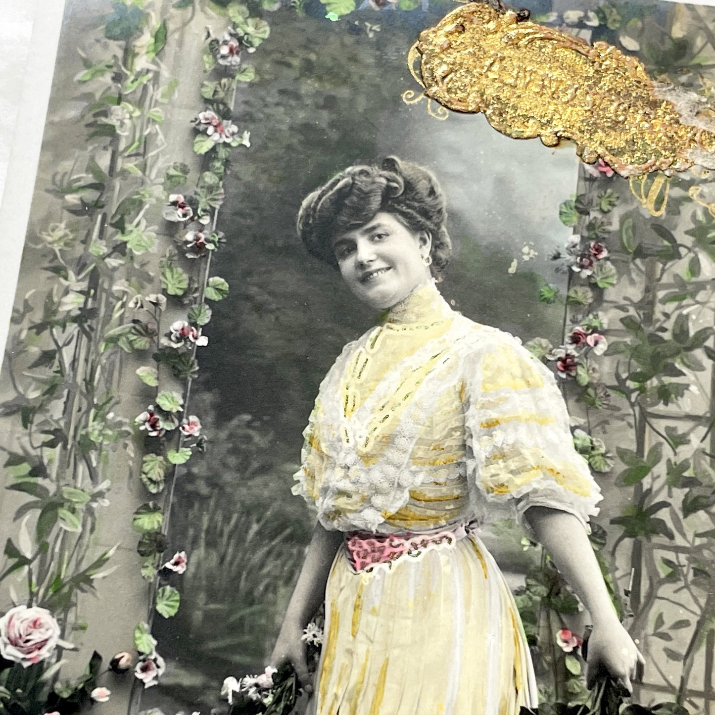 1900s - Belle Époque Hand Colored Postcard - Smiling Woman - Yellow Dress - Pink Roses - Gilded Glitter - French Croissant Paris