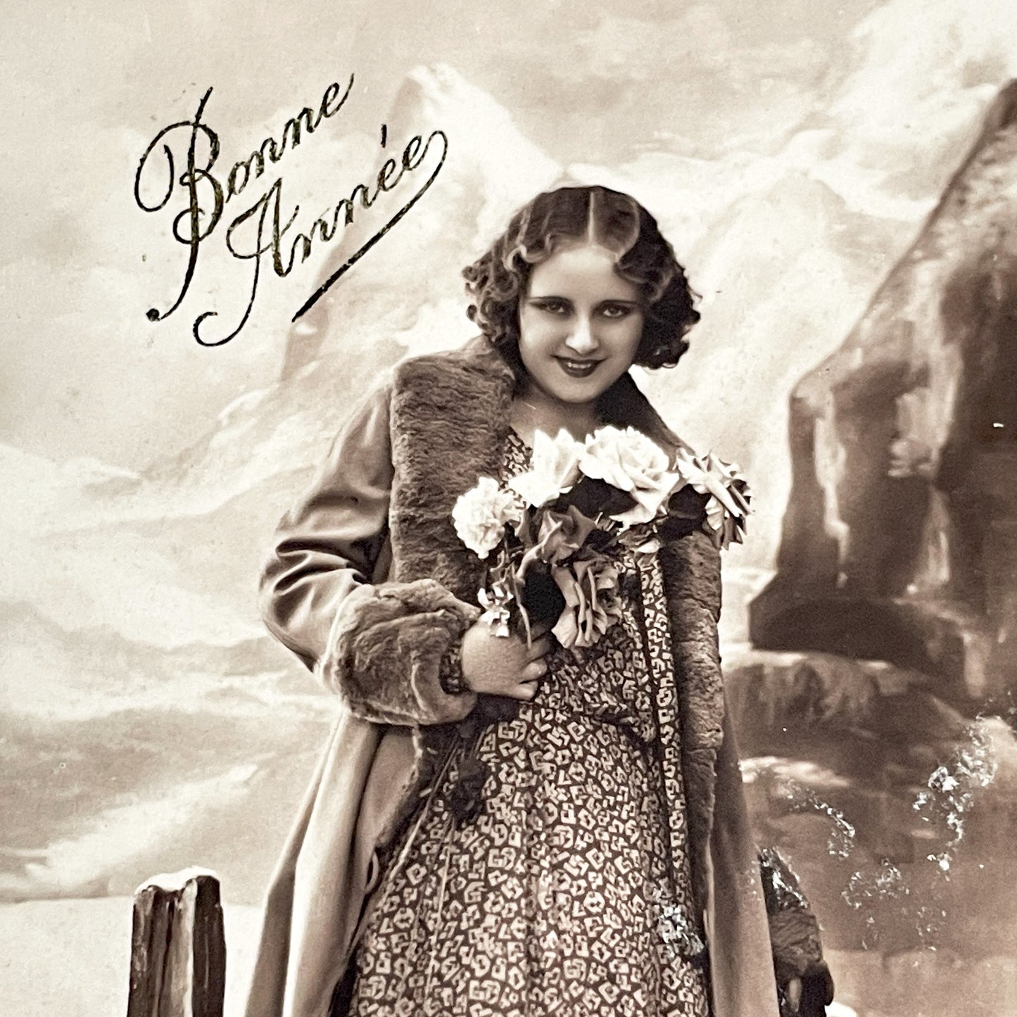 1930s - Vintage French New Year Postcard - Elegant Woman Fur Coat Snowy Mountains - Art Deco Fashion Glamour - Pc Paris 3461