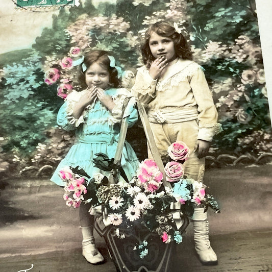 1900s - Vintage French Happy Birthday Postcard - Charming Children with Flowers Basket - Antique French Ephemera Decor Collectible