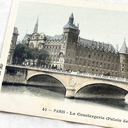 1900s - Vintage Paris Postcard - La Conciergerie - Palais De Justice - Seine River Scene - Historic French Architecture - Collectible
