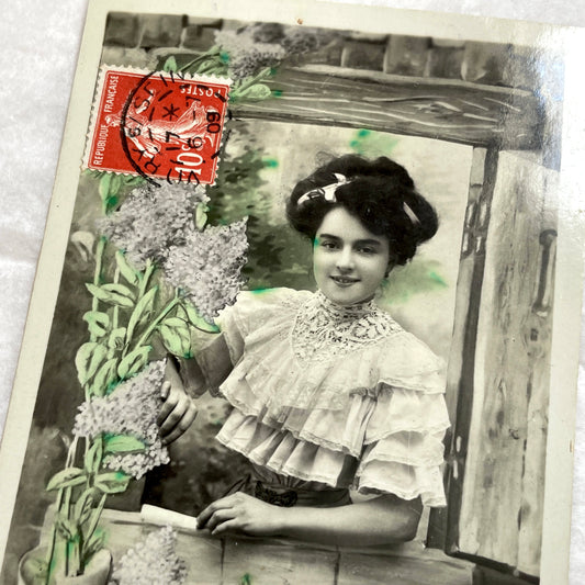 1900s - Vintage French Postcard - Woman with Lilacs - Amities
