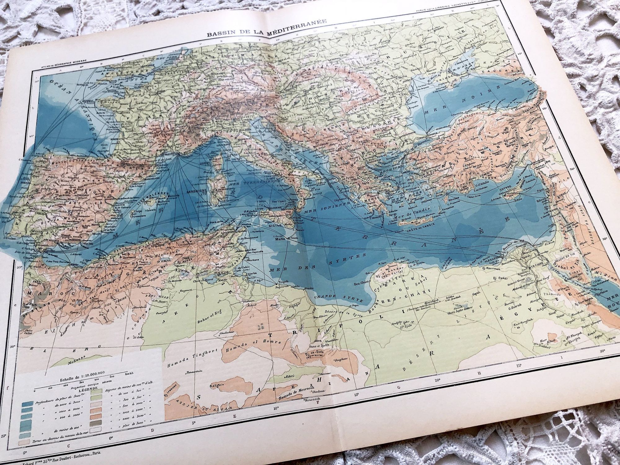 Large vintage map of basin of the Mediterranean from a French atlas of the 1910s