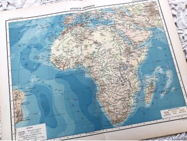 Large vintage map of Africa from a French atlas of the 1910s