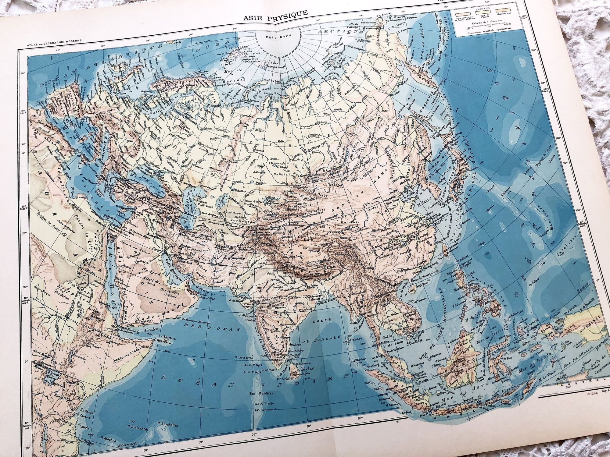 Large vintage map of Asia from a French atlas of the 1910s