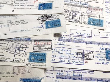 10 French bills of exchange with beautiful blue tax stamps from 1980s