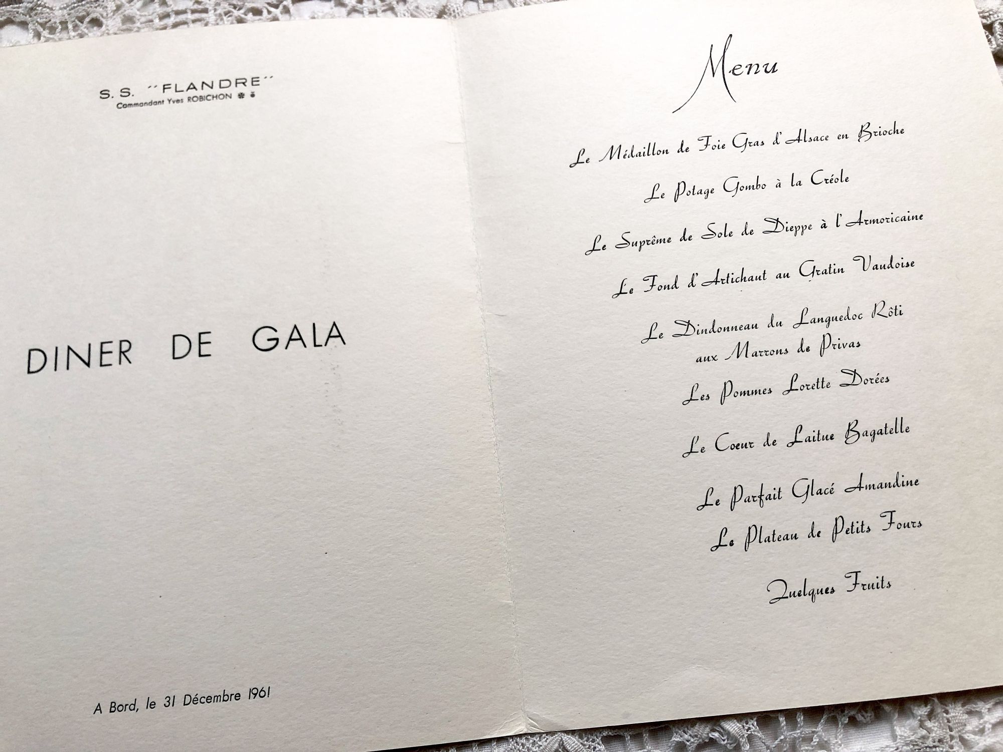 Large French liner menu with an incredible choice of dishes - Liner "Flandre" - Menu of December 31, 1961 Large French liner menu with an incredible choice of dishes - Liner "Flandre" - Menu of December 31, 1961