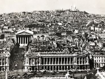 Huge aerial photo of Paris - Place de la concorde - Photo edited by Lapie