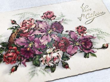 Vintage French postcard with a bouquet of roses from 1930s