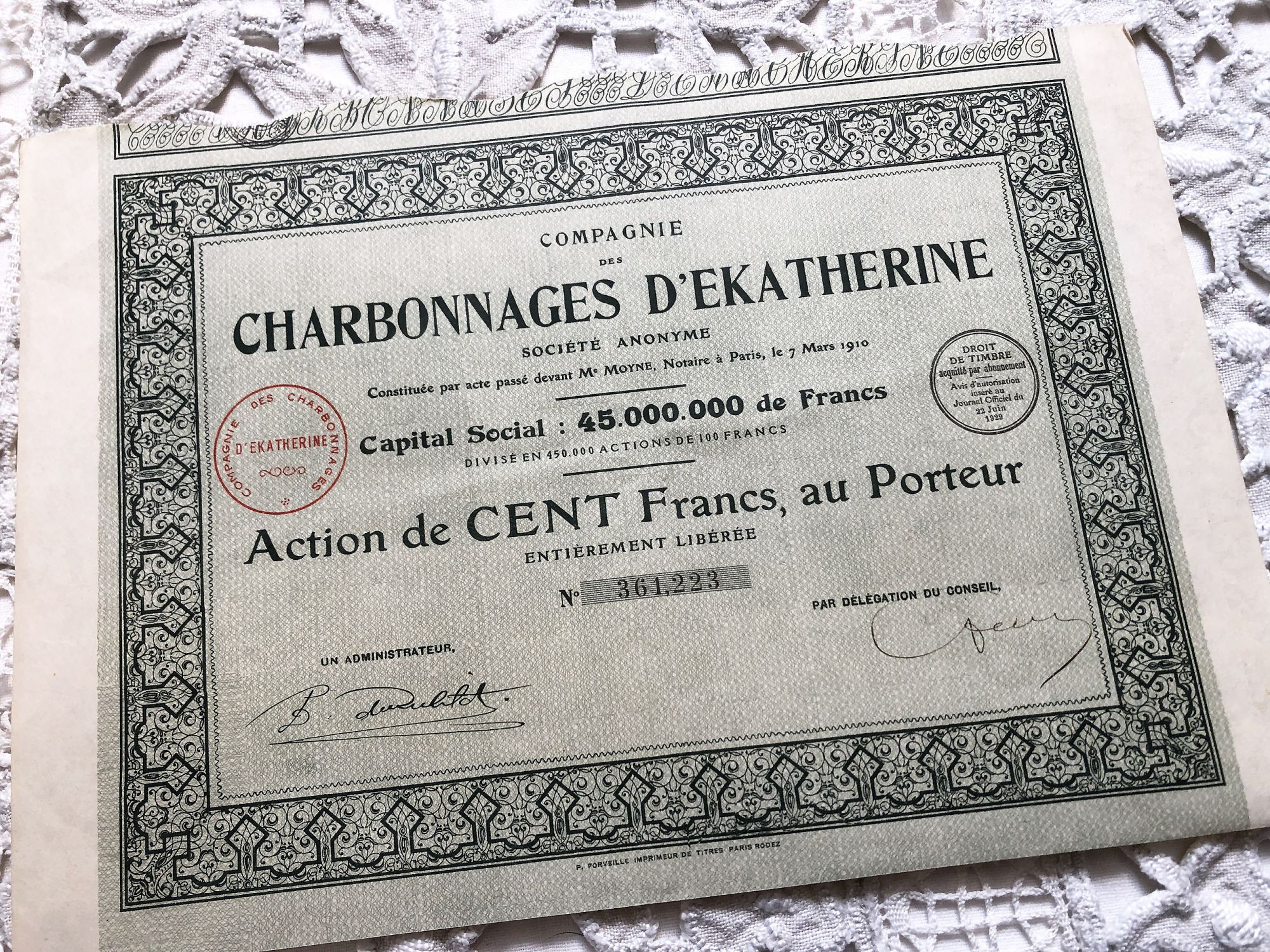 French bearer share of 100 francs from 1929