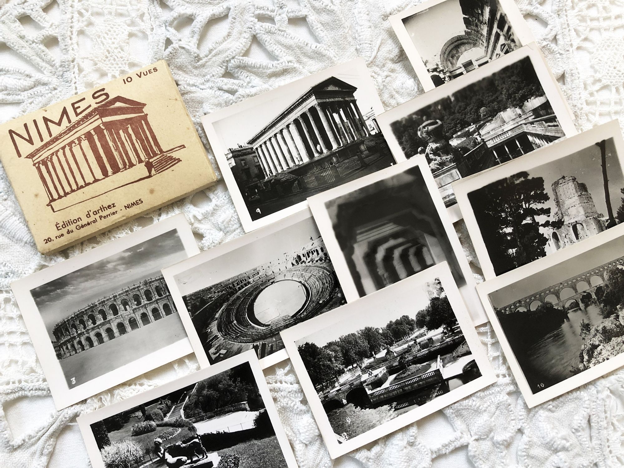 Set of 10 photos of the city of Nîmes from the 1950s