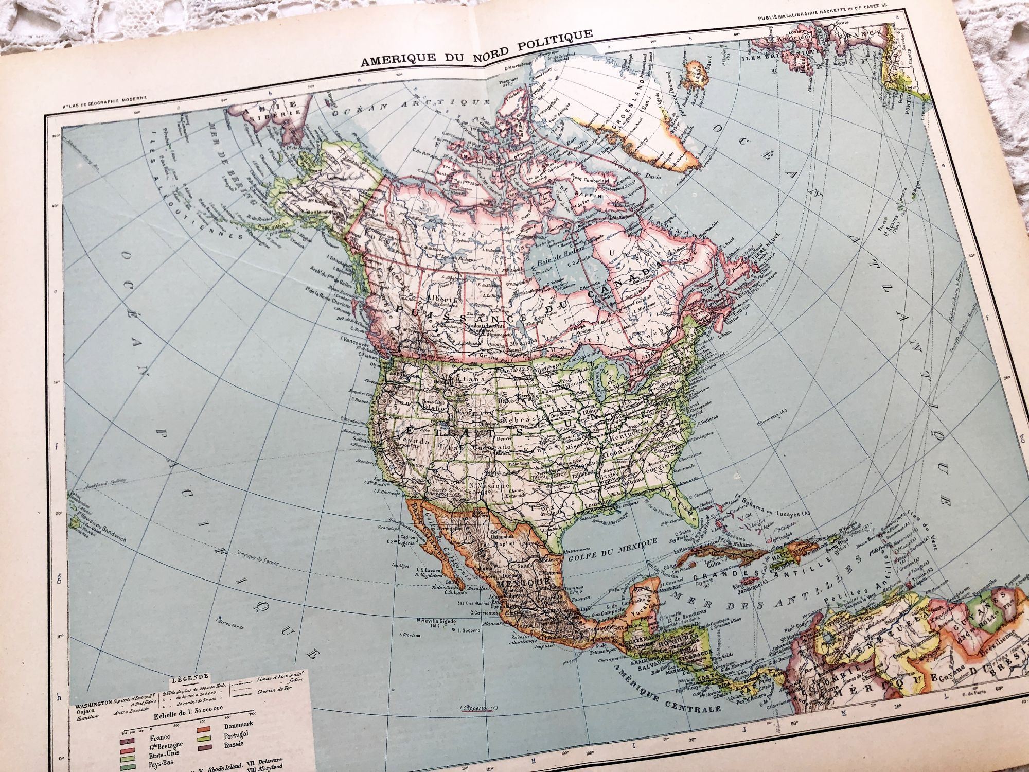 Large vintage map of North America from a French atlas of the 1910s