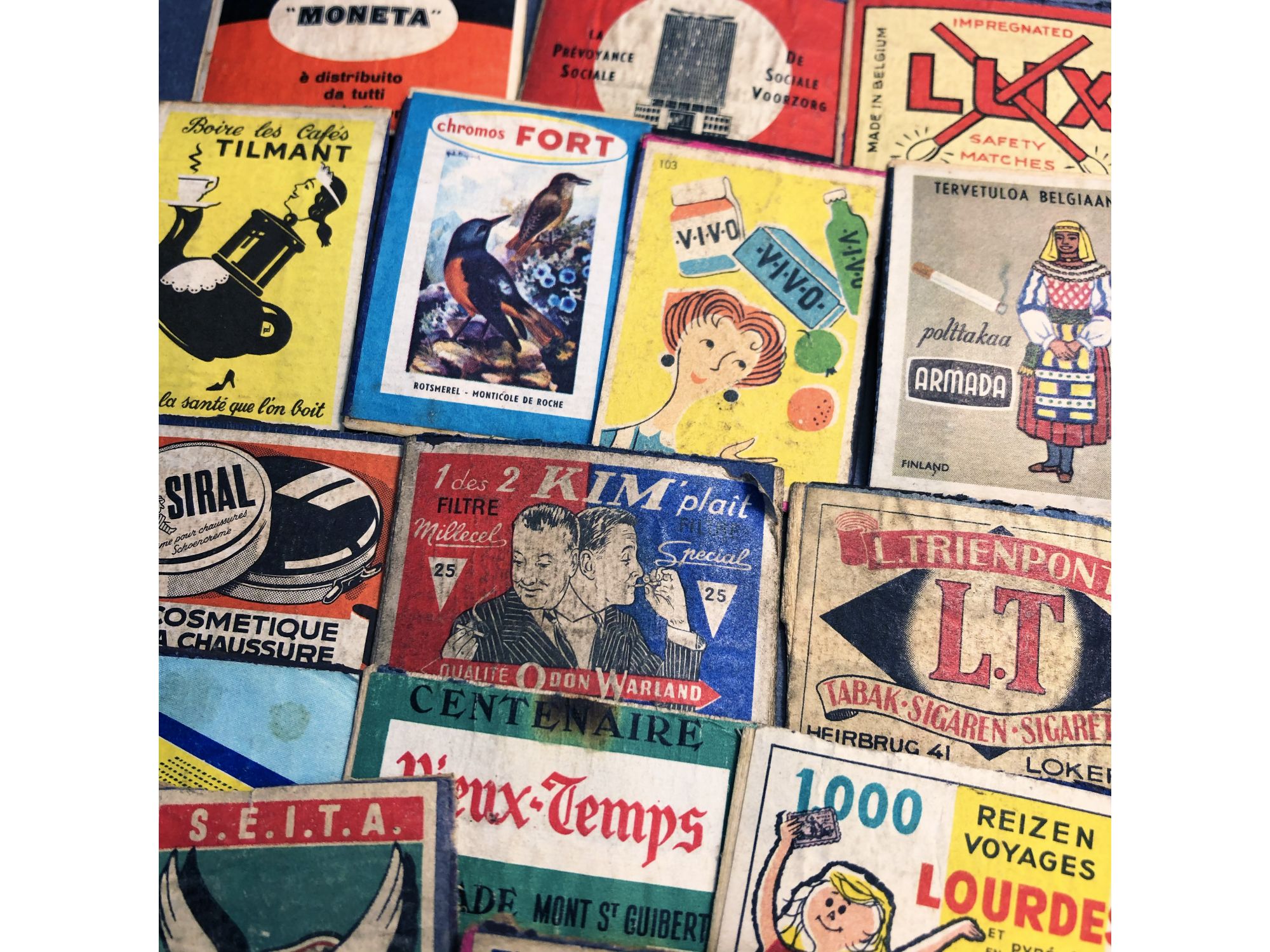 15 vintage matchbox labels - Advertising labels from 1930s to 1950s