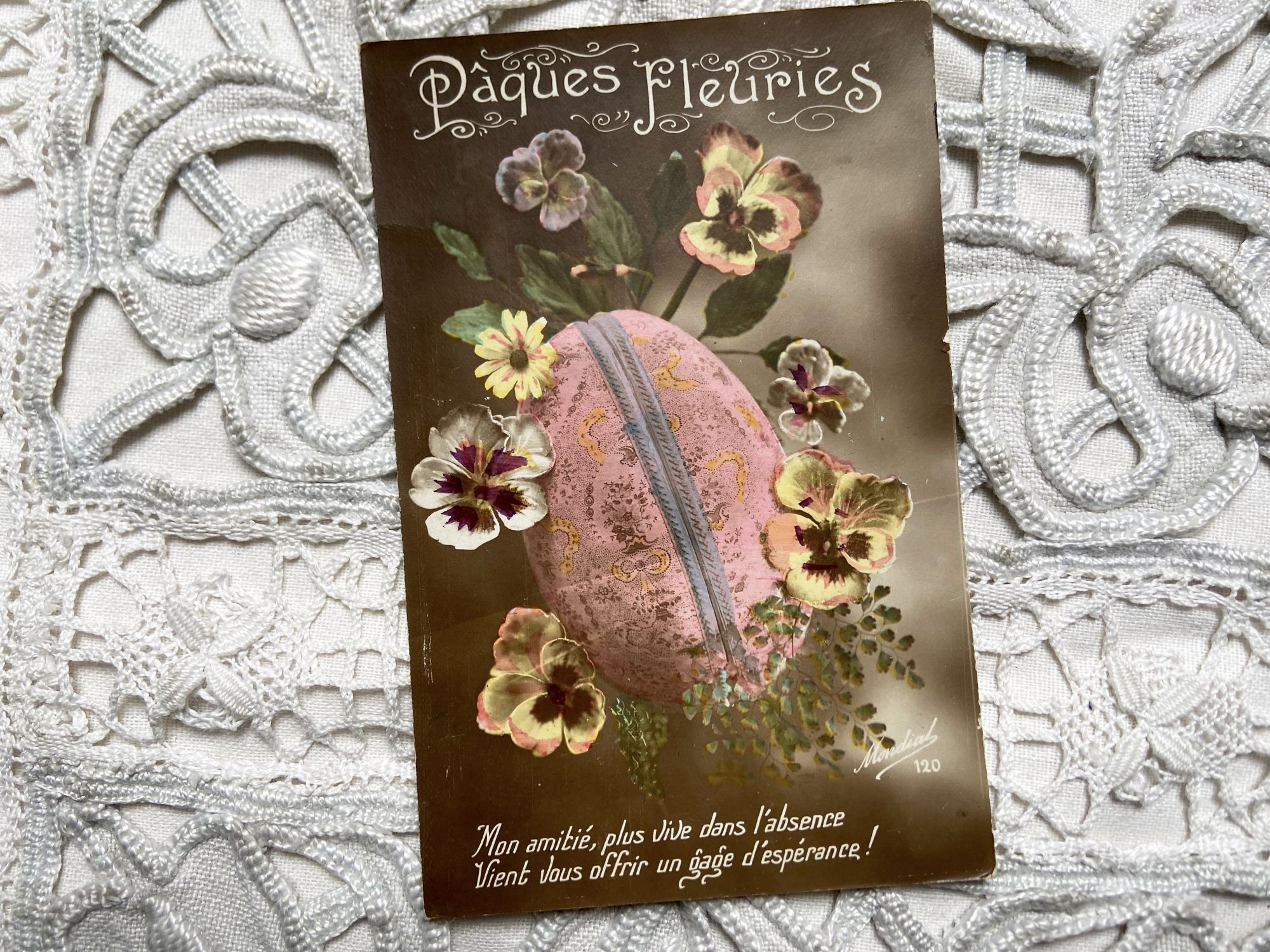 France postcard for Easter with the words "Pâques fleuries" from 1910s