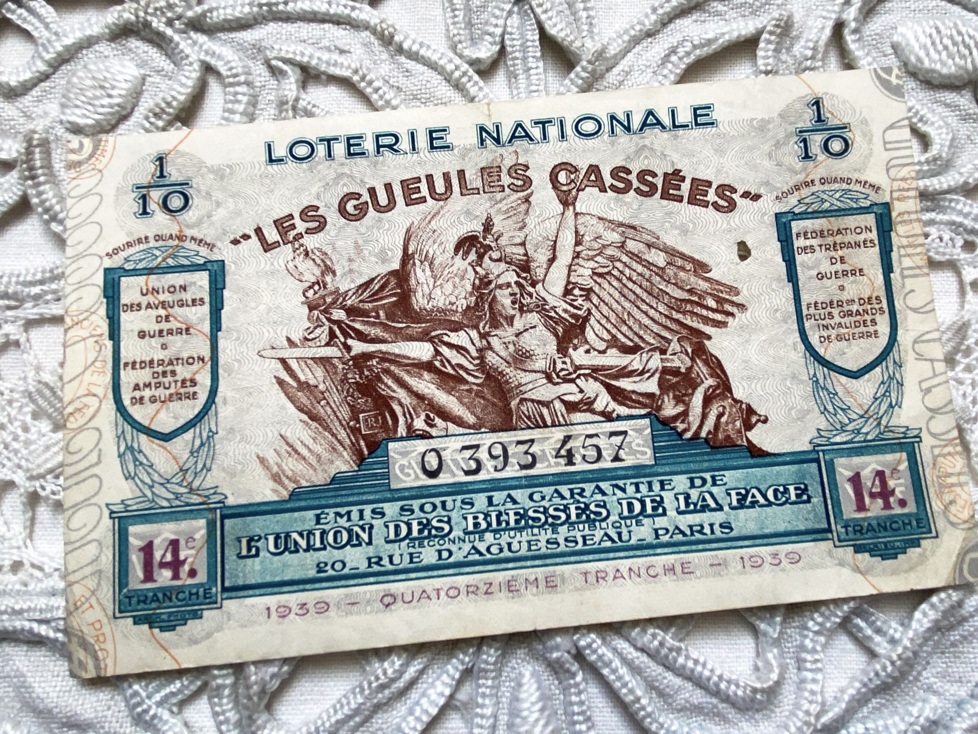 Huge French lottery ticket "Les gueules cassées" from 1939