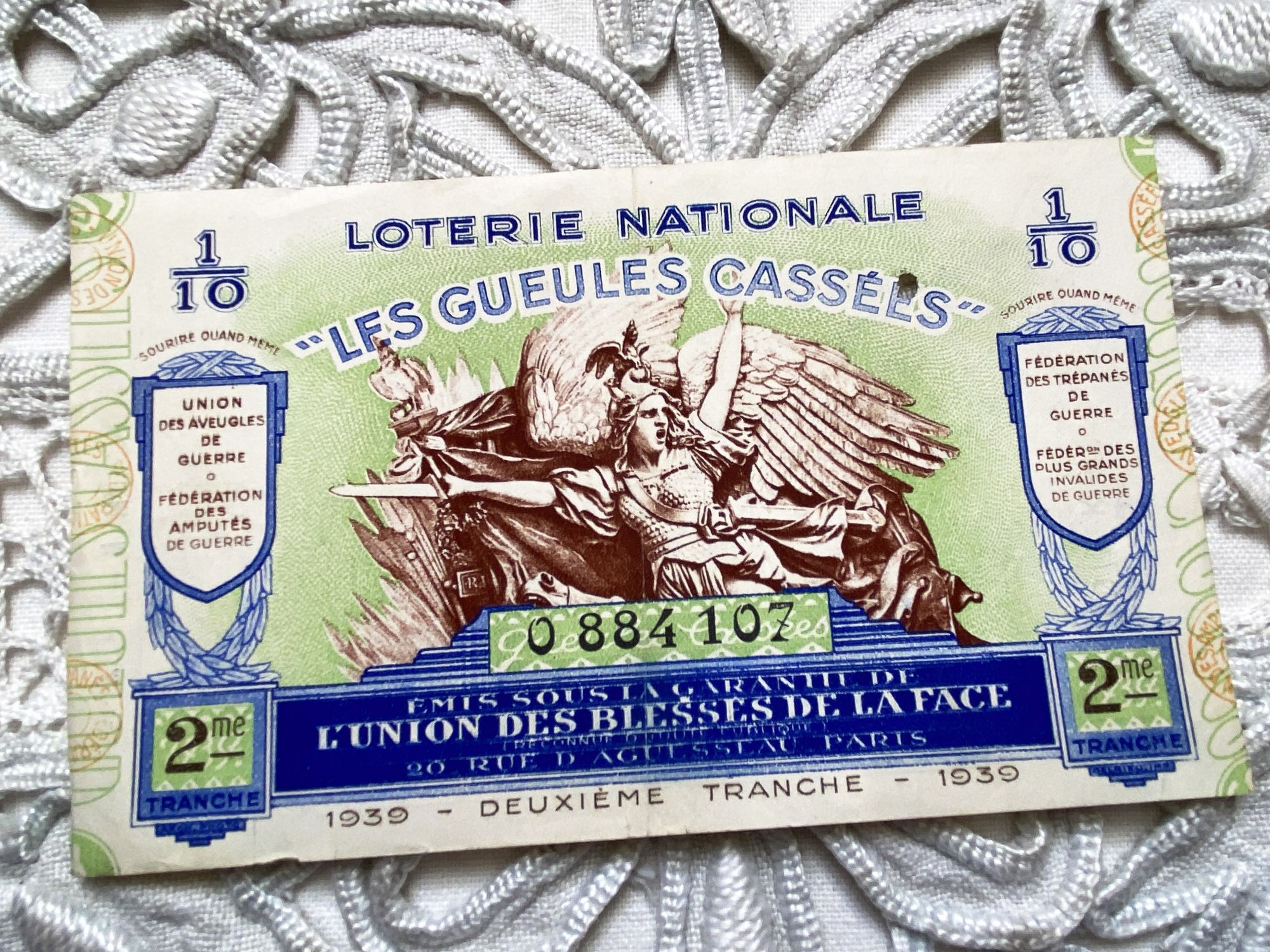 Huge French lottery ticket "Les gueules cassées" from 1939