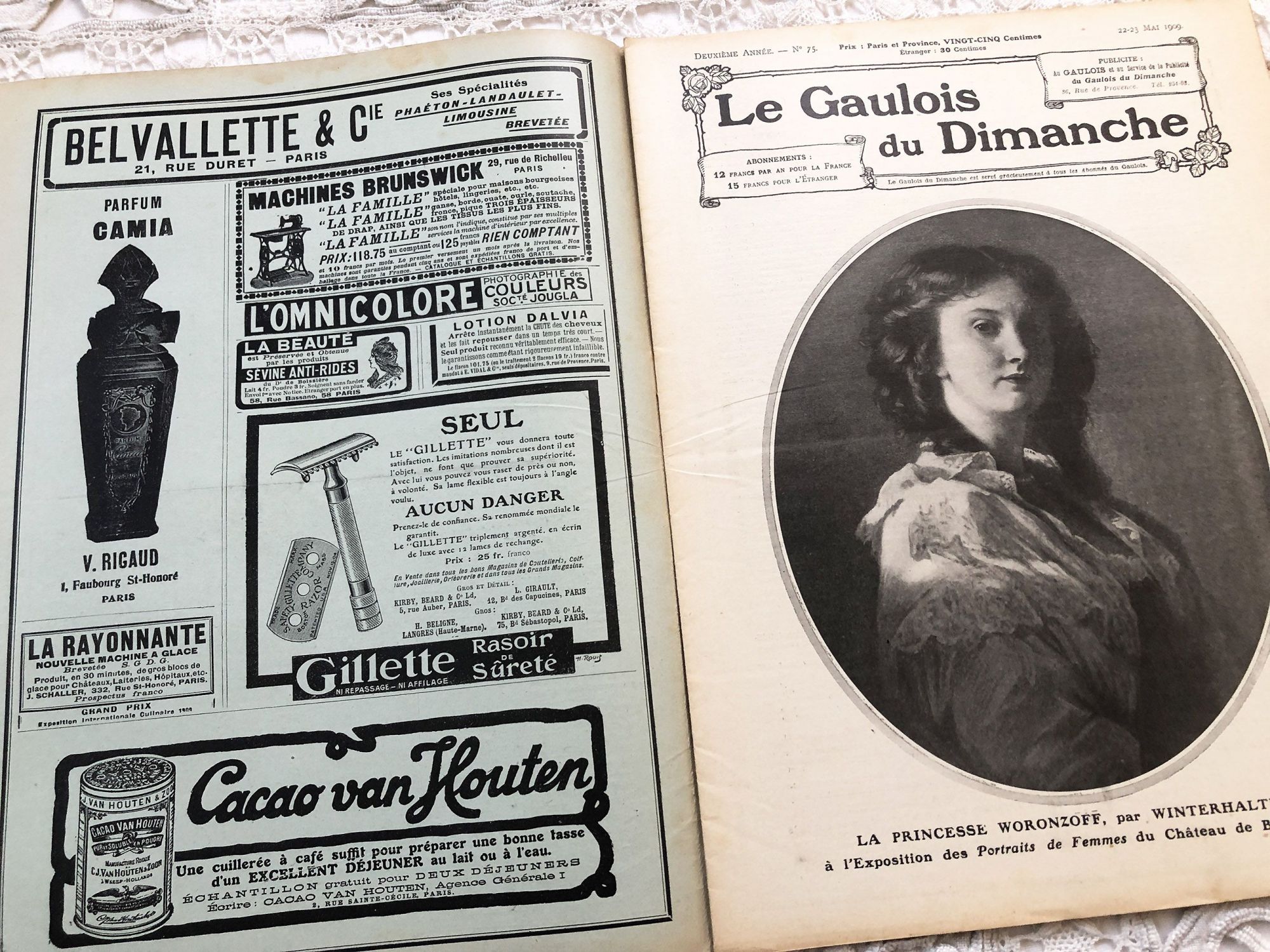 French weekly newspaper "Le Gaulois du Dimanche" of May 1909 with engravings, photos, advertising, music sheet, articles, etc.