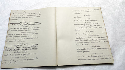 1910s - 140 Pages French Handwritten Play Script - Original Theatre Manuscript - Late 19th Century Comedy Drama - Suzanne Kamber