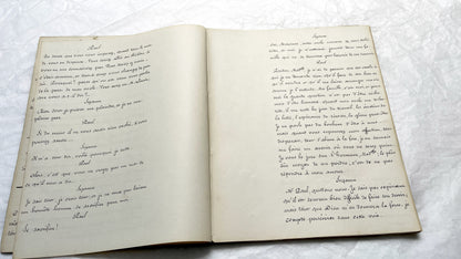 1910s - 140 Pages French Handwritten Play Script - Original Theatre Manuscript - Late 19th Century Comedy Drama - Suzanne Kamber
