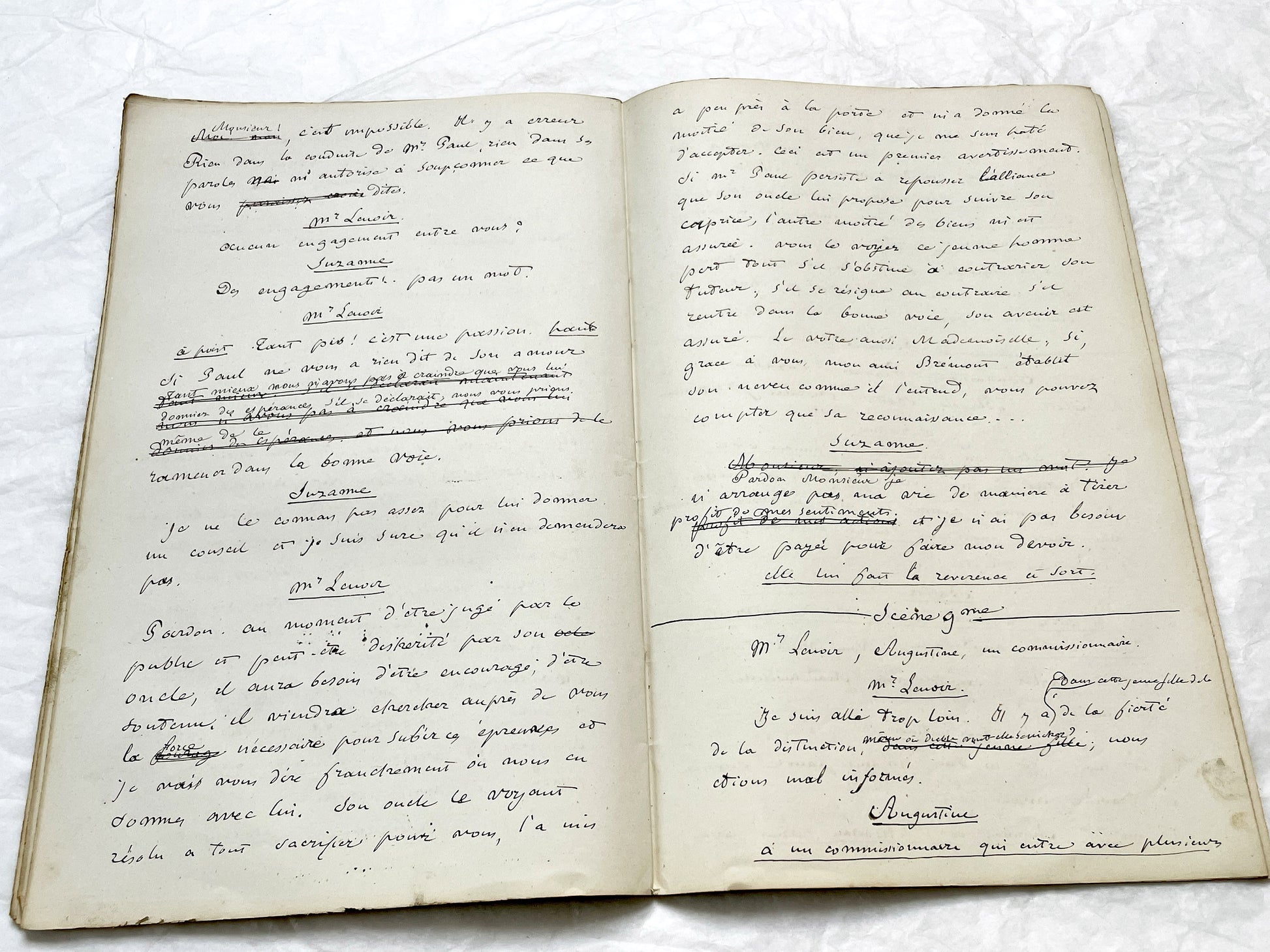 Late 19th - 32-Page French handwritten theater manuscript – Original play with dialogues and author revisionst - Vintage Handwritten Theatre