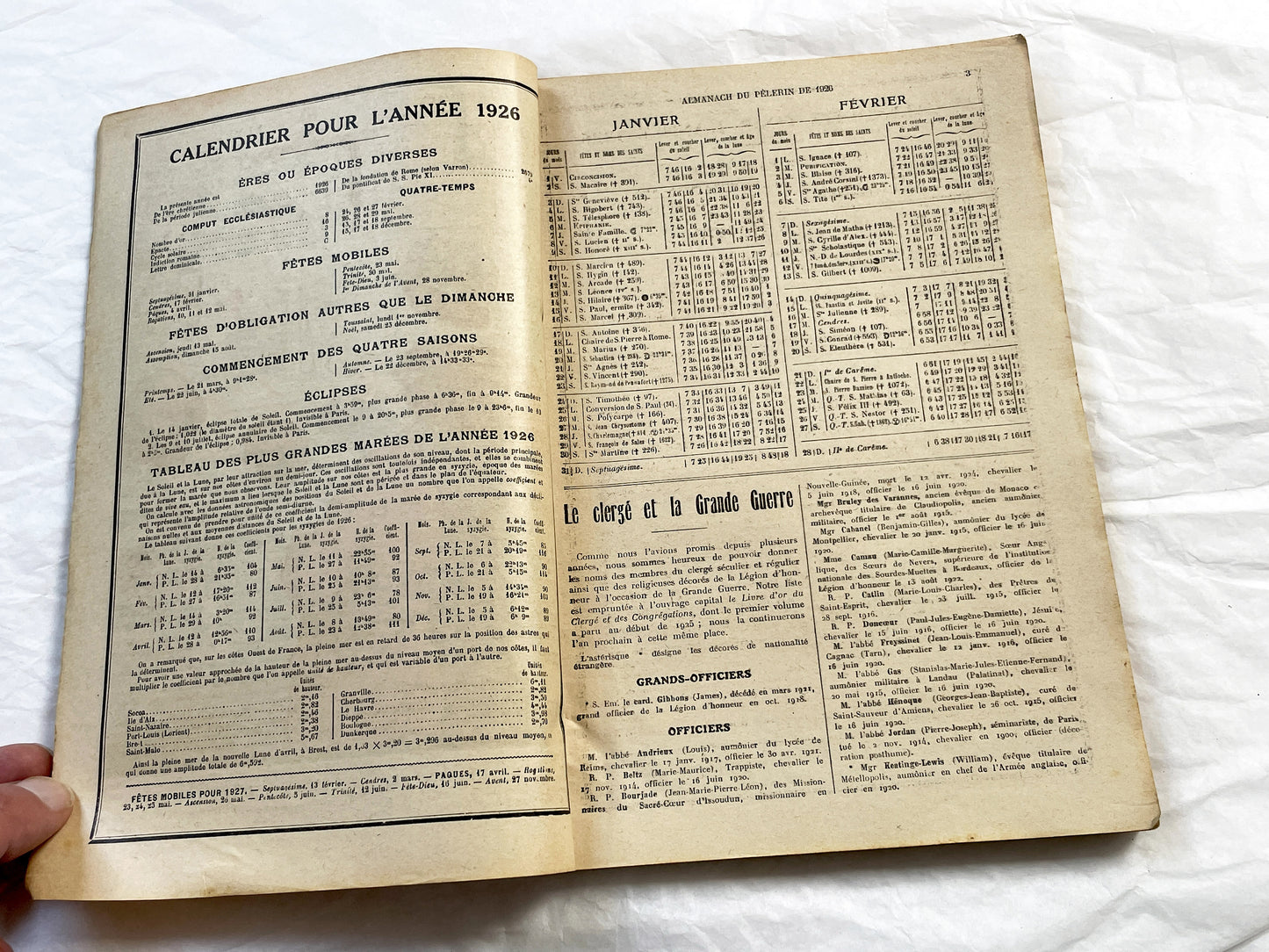 1920s - French Catholic Almanac 1926 - Annual Pilgrim Guidebook - Vintage Religious Text - Paris Art Deco Exposition