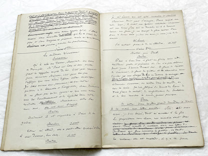 Late 19th - 33-Page French handwritten theater manuscript – Original play with dialogues and author revisionst - Vintage Handwritten Theatre
