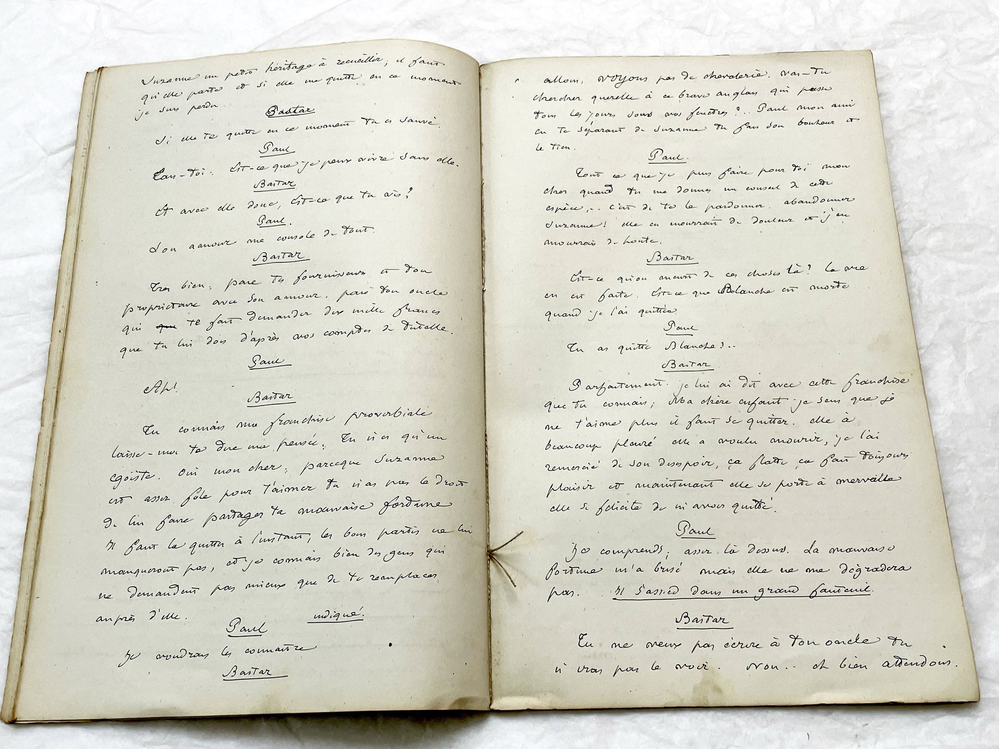 Late 19th - 33-Page French handwritten theater manuscript – Original play with dialogues and author revisionst - Vintage Handwritten Theatre