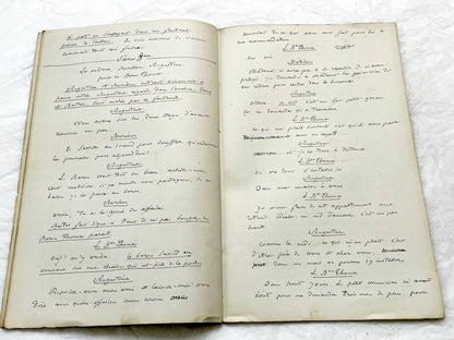 Late 19th - 33-Page French handwritten theater manuscript – Original play with dialogues and author revisionst - Vintage Handwritten Theatre