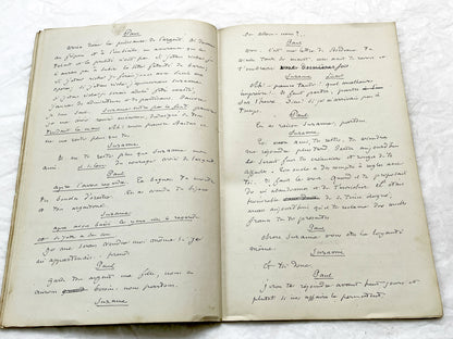 Late 19th - 33-Page French handwritten theater manuscript – Original play with dialogues and author revisionst - Vintage Handwritten Theatre