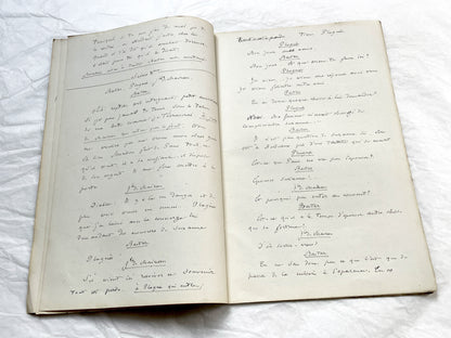 Late 19th - 32-Page French handwritten theater manuscript – Original play with dialogues and author revisionst - Vintage Handwritten Theatre