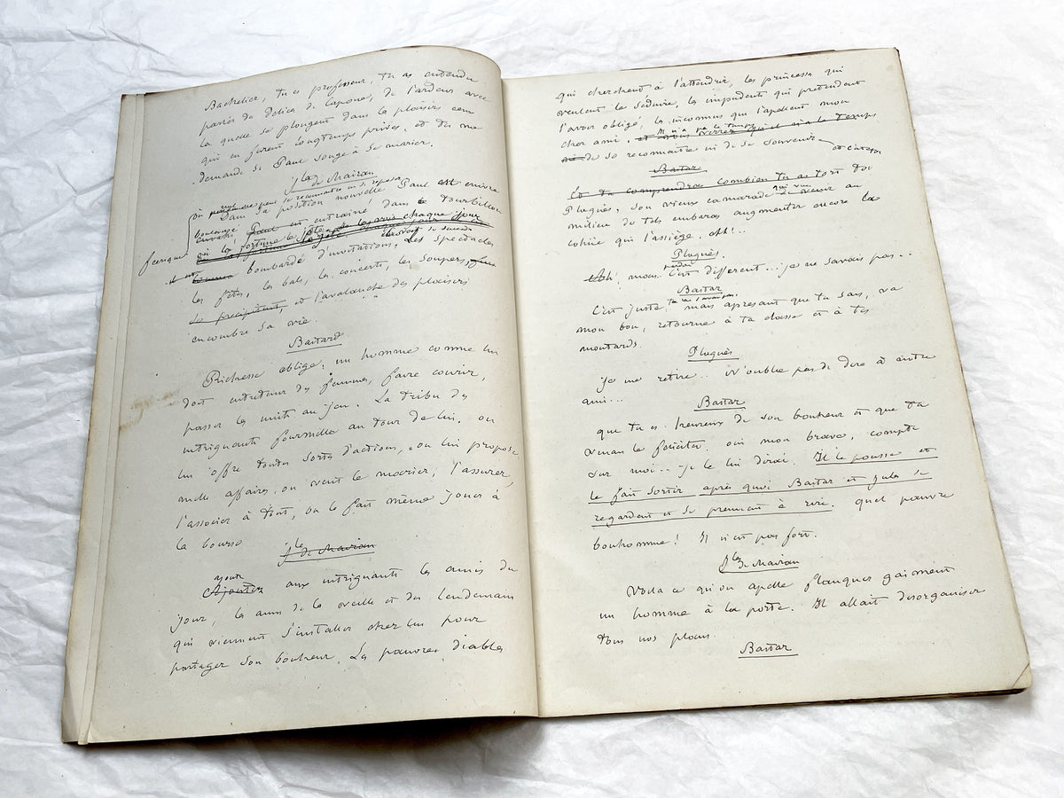 Late 19th - 32-Page French handwritten theater manuscript – Original play with dialogues and author revisionst - Vintage Handwritten Theatre