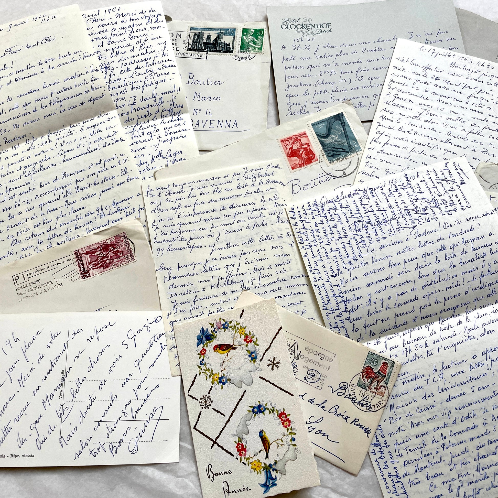 Set of 5 1960s French letters with envelopes, showcasing handwritten script and vintage European postage stamps.