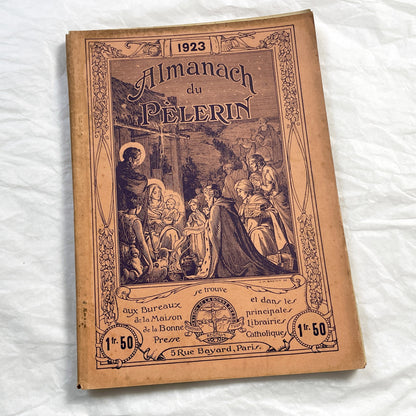 1920s - French Almanac - Religious Illustrated Annual - Nativity - Epiphany - WWI Map - Vintage French Book - Catholic Publication - 1923