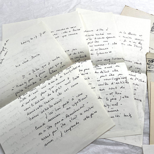 Set of 5 French handwritten letters and envelopes from the 1950s with vintage stamps and postmarks.