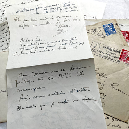 Set of 5 French handwritten letters and envelopes from the 1950s with vintage stamps and postmarks.
