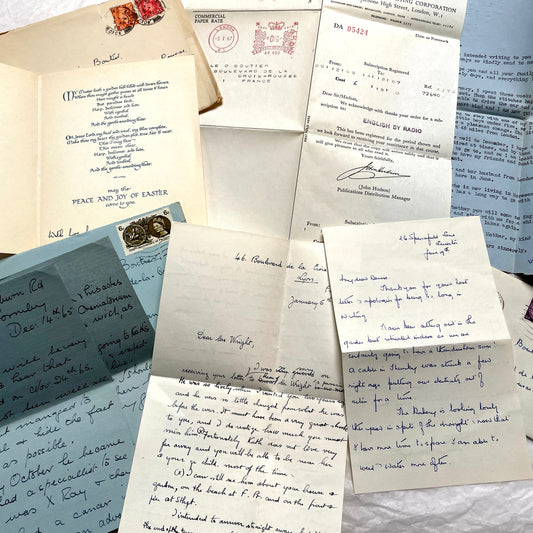 1960s set of five handwritten English letters with envelopes, featuring British postmarks and French address.